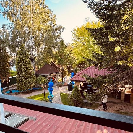 Pensiunea Waldor Bacău Екстериор снимка